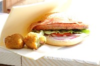 Hamburger + Kroketjes
